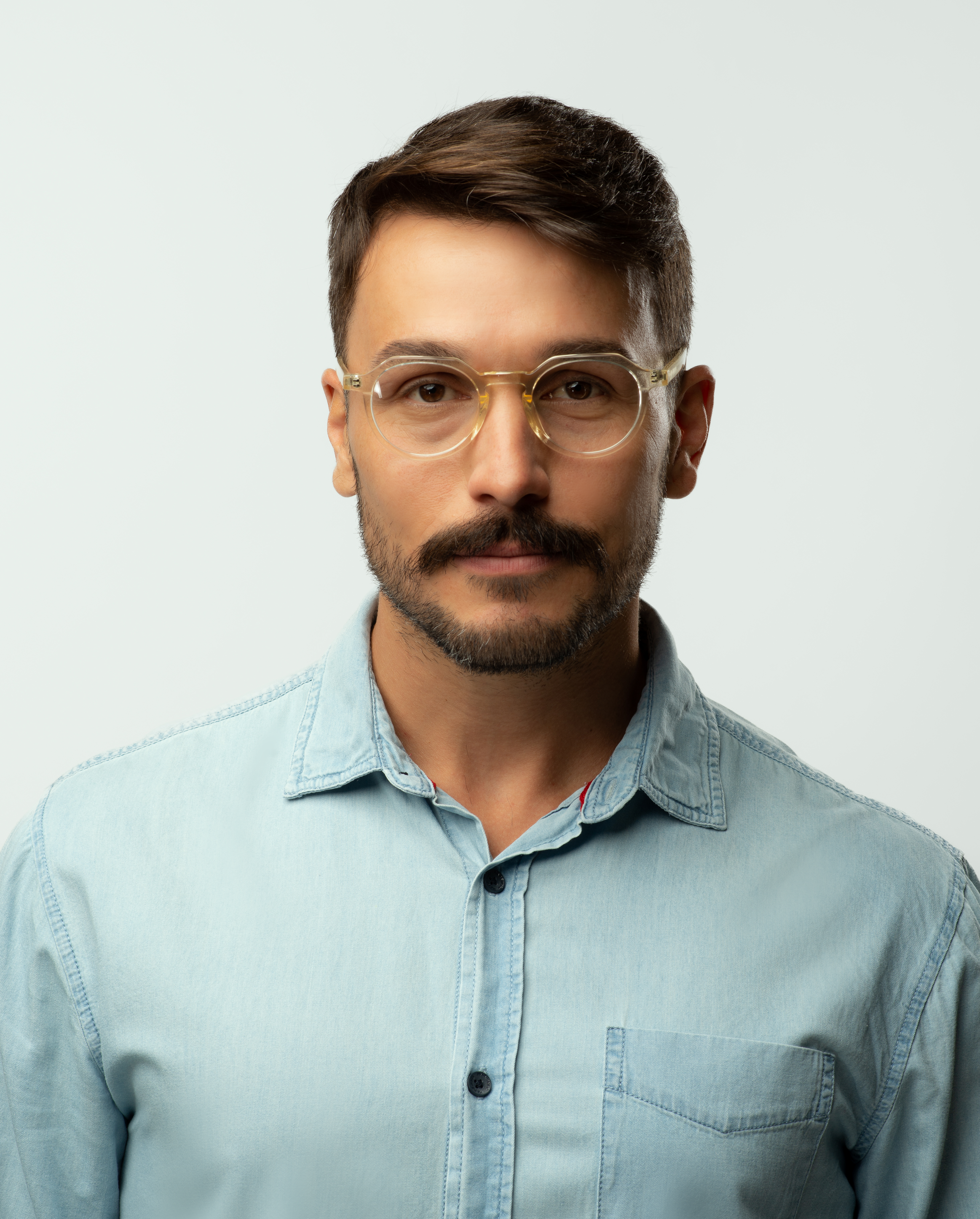 Lee